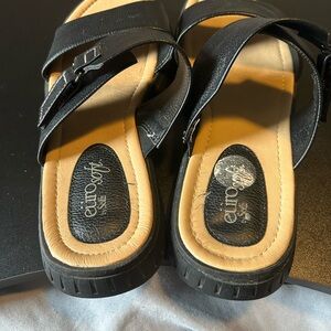 Women’s Black Cross-Strap Sandals